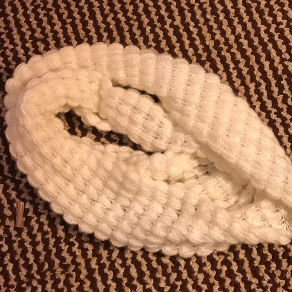 Infinity scarf